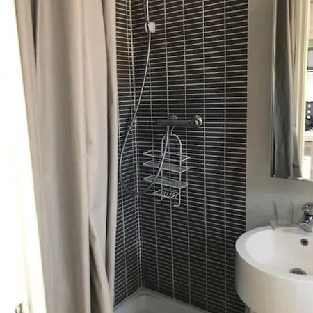Charmant Logement 200m Plage De La Roquille